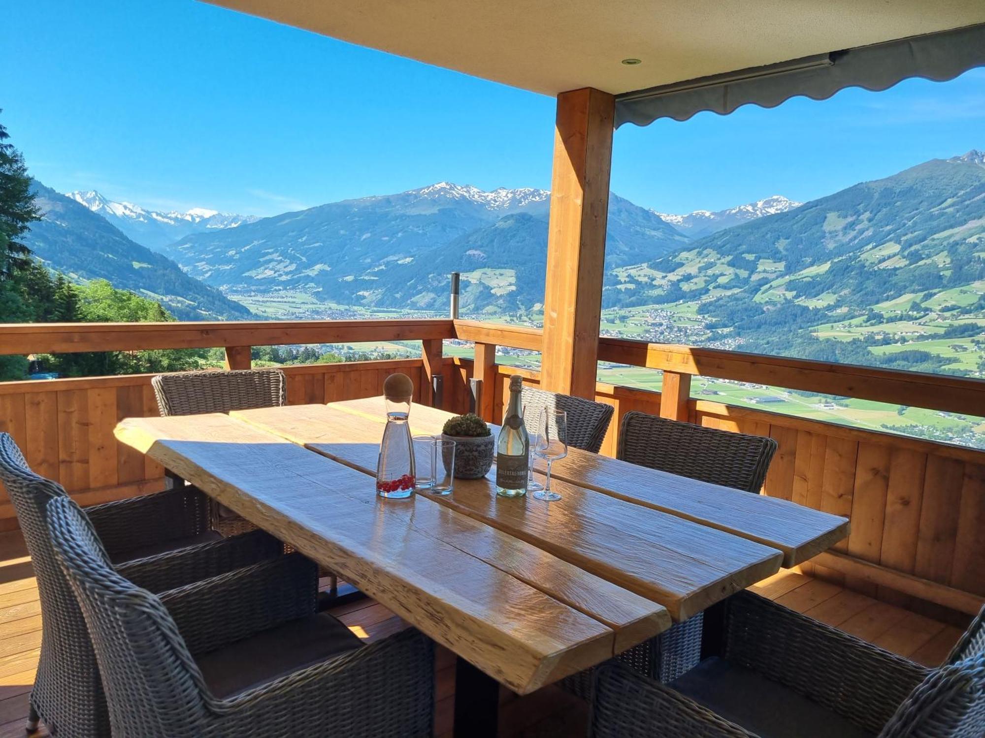 Ferienwohnung La-Wurm Hart im Zillertal Exterior photo